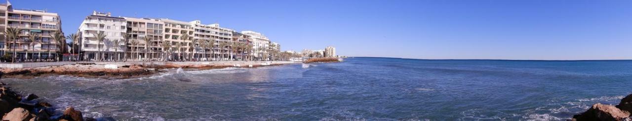 Edificio 1º Linea De Playa, En Paseo Maritimo De Torrevieja, Alicante, Costa Blanca Exterior photo